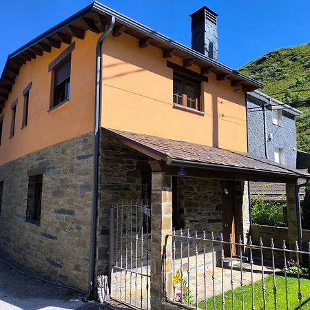 Casa Miravalles Fornela Guimara Kültér fotó