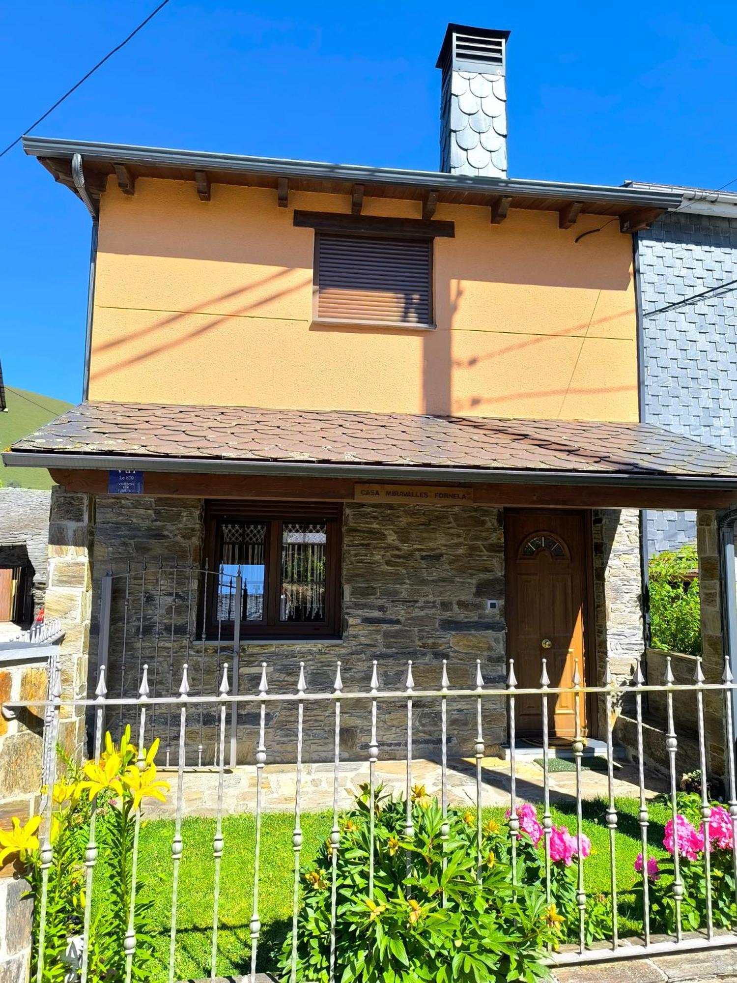 Casa Miravalles Fornela Guimara Kültér fotó